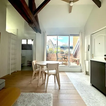 Ecrin De Calme Avec Terrasse Apartment Chambery Exterior photo